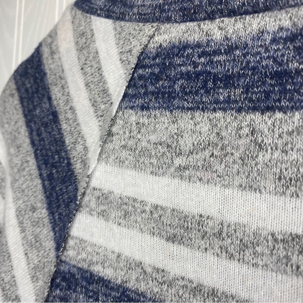 Hem & Thread Striped lightweight Long Sleeve Shirt Size Medium - Picture 6 of 8